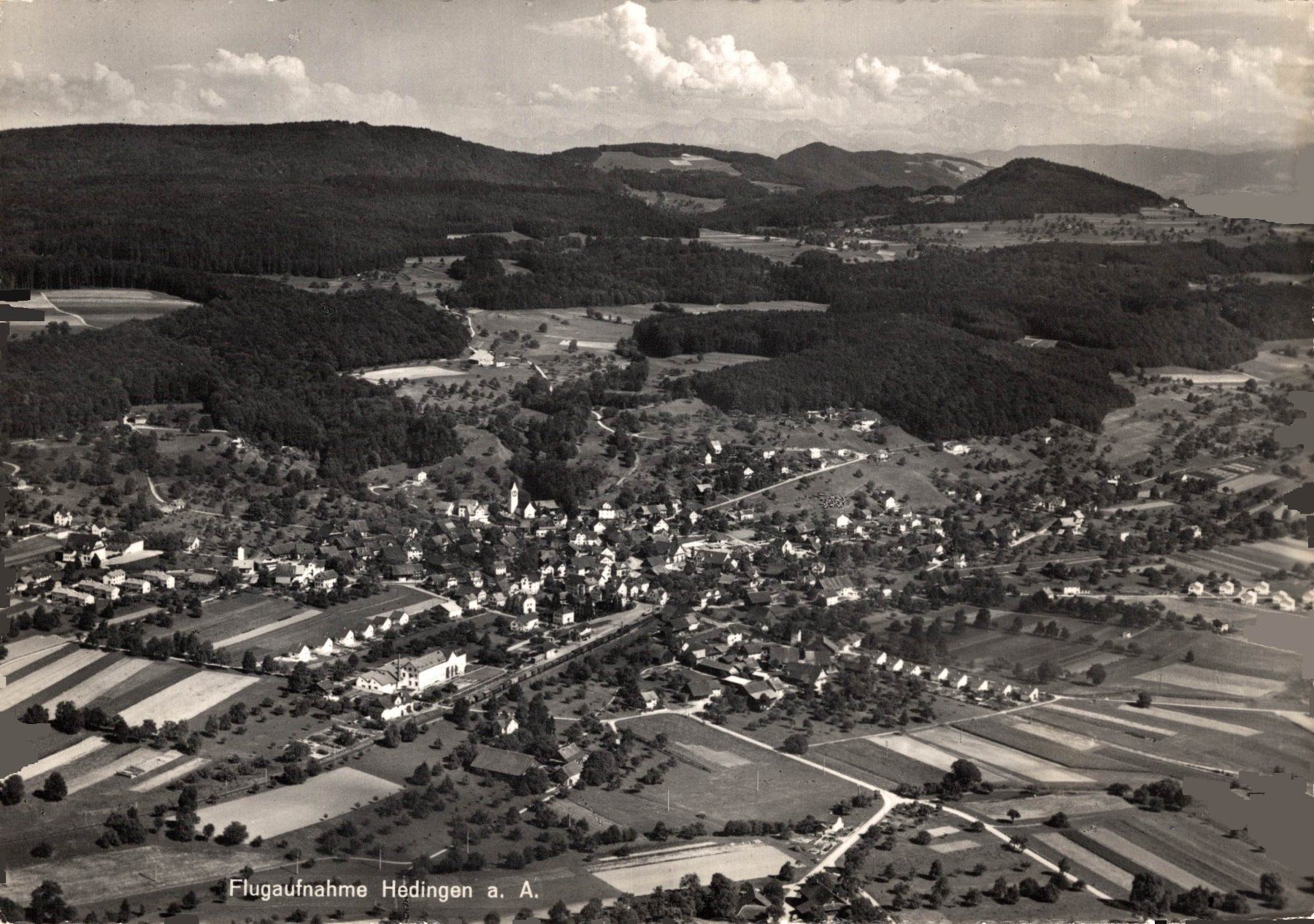 Cartoline postali: Flugaufnahme Hedingen a. A. – Usato da Bronschhofen venduto da Astore