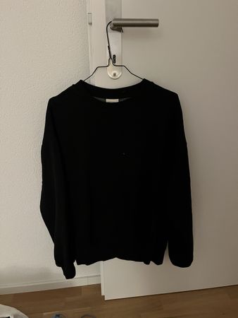 Pull&Bear Schwarzer Pullover Gr. M, Top Zustand