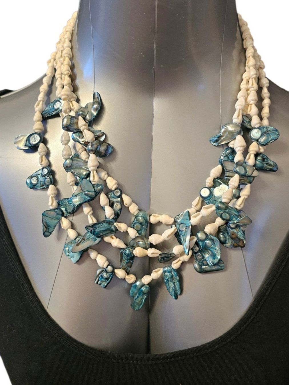 Catenine: Sommer Statement Halskette mit Muscheln – Usato da Langenthal venduto da SecondChanceShop