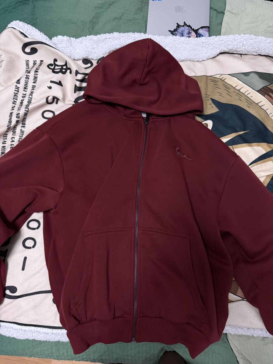 Giacche: Kani Zip Hoodie maroon Size M good condition – Nuovo (secondo la descrizione) da Siggenthal Station venduto da tha_2yxs 1