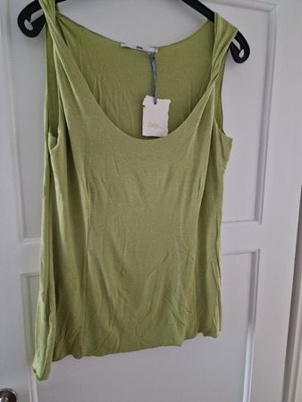 Bottega Olive Sommer Top  Grösse XL - Neu mit Etikett