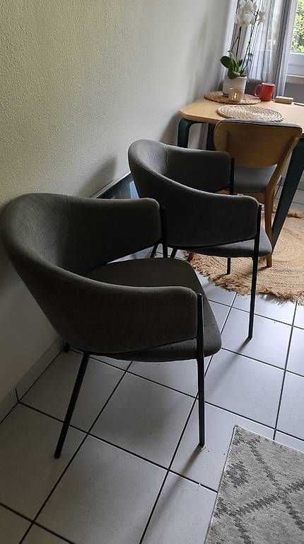 Stühle: 2 Stühle  – Gebraucht aus Basel von wis_c5wz