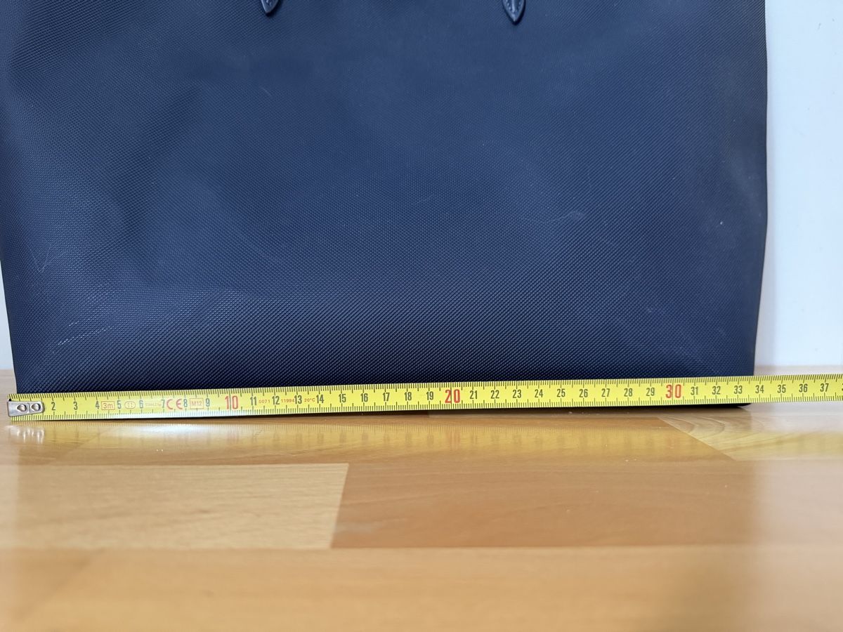 Lacoste Sacs: Lacoste Shopper dunkelblau ca. 36cm – D'occasion à Thun par 92cLaudi 2