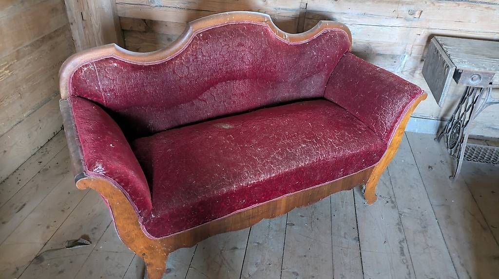 Divani: Biedermeiersofa – Usato da Sursee venduto da Buholz0 1