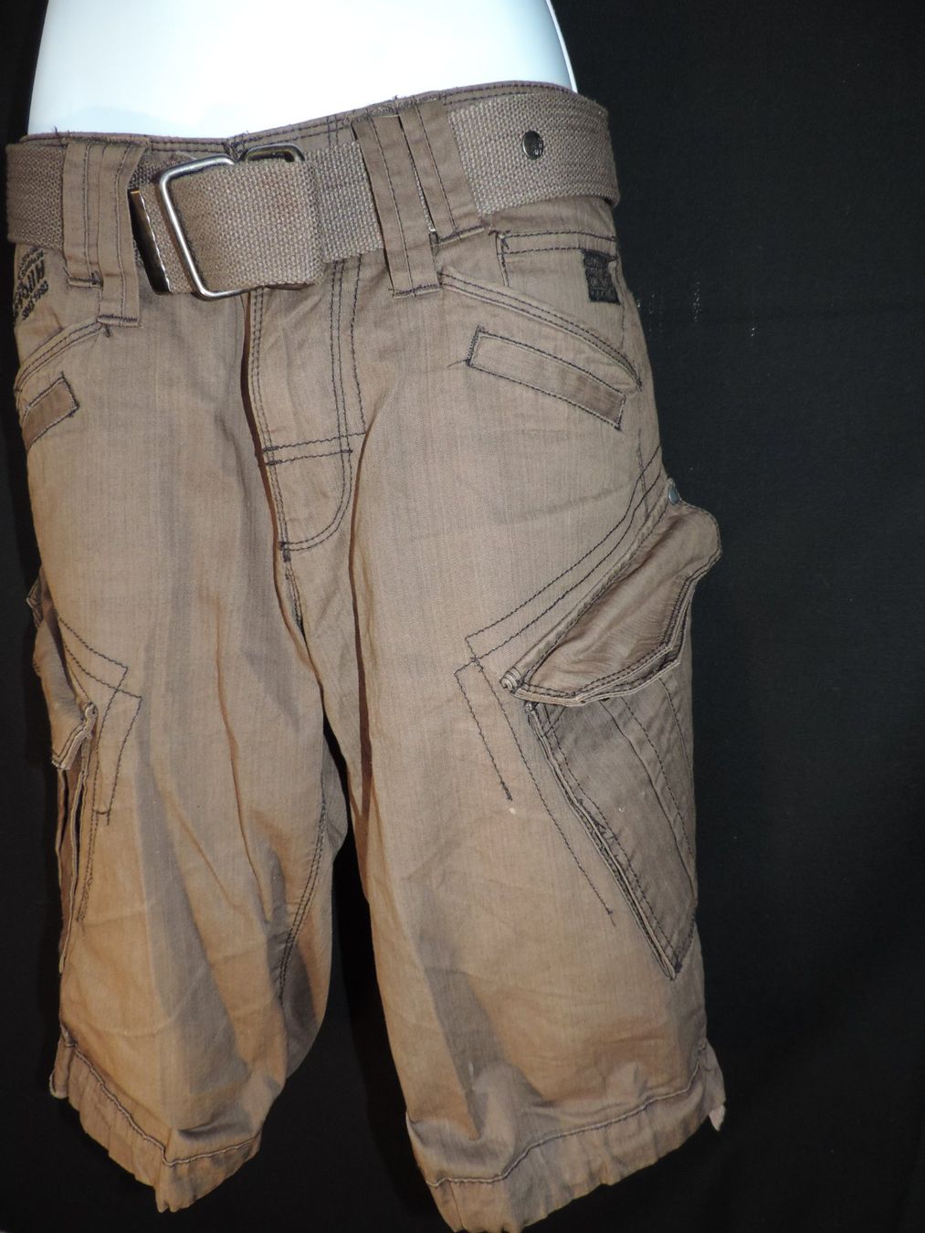 Pantaloni: short cargo droit brun – Usato da Genève venduto da Axelle333 4