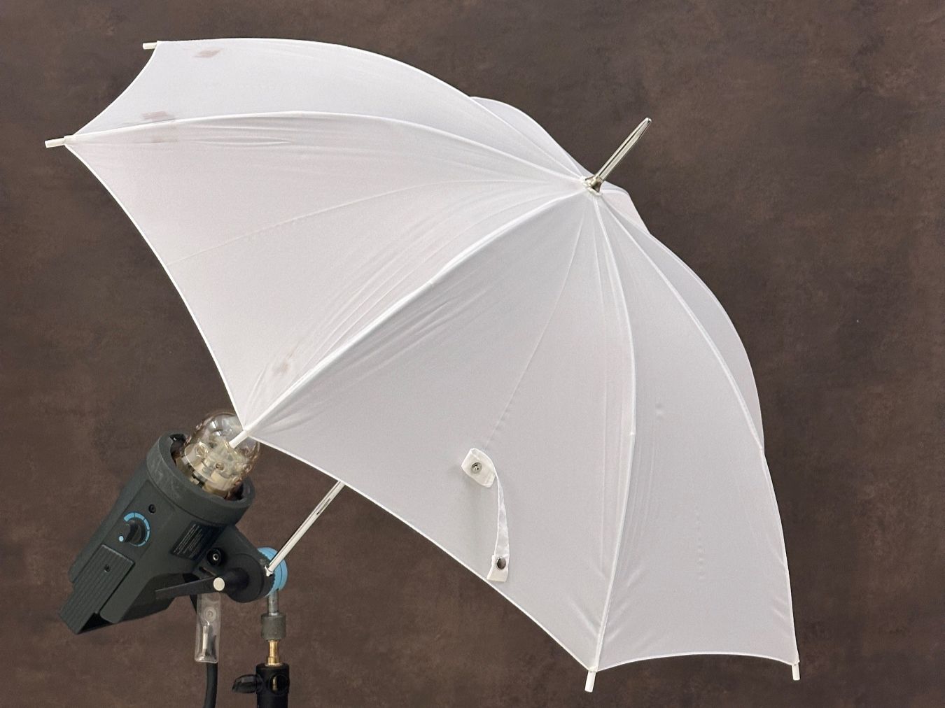Flash: Durchlicht Schirm - 85 cm - Schirm 1 – Usato da Berg SG venduto da elcapitan02