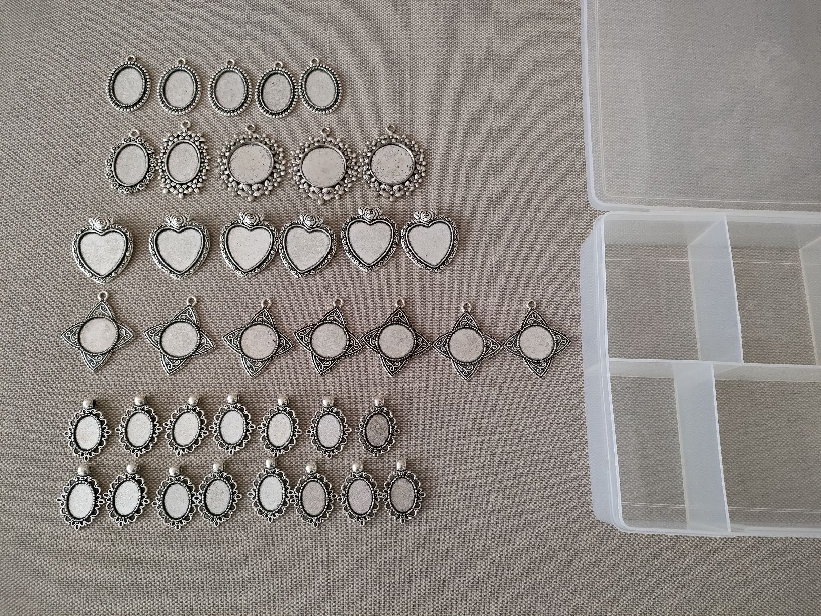 Tutte le decorazioni: 38 Stk. Cabochon - 70% Rabatt! – Nuovo e nell'imballaggio originale da Bern venduto da Lidia.5