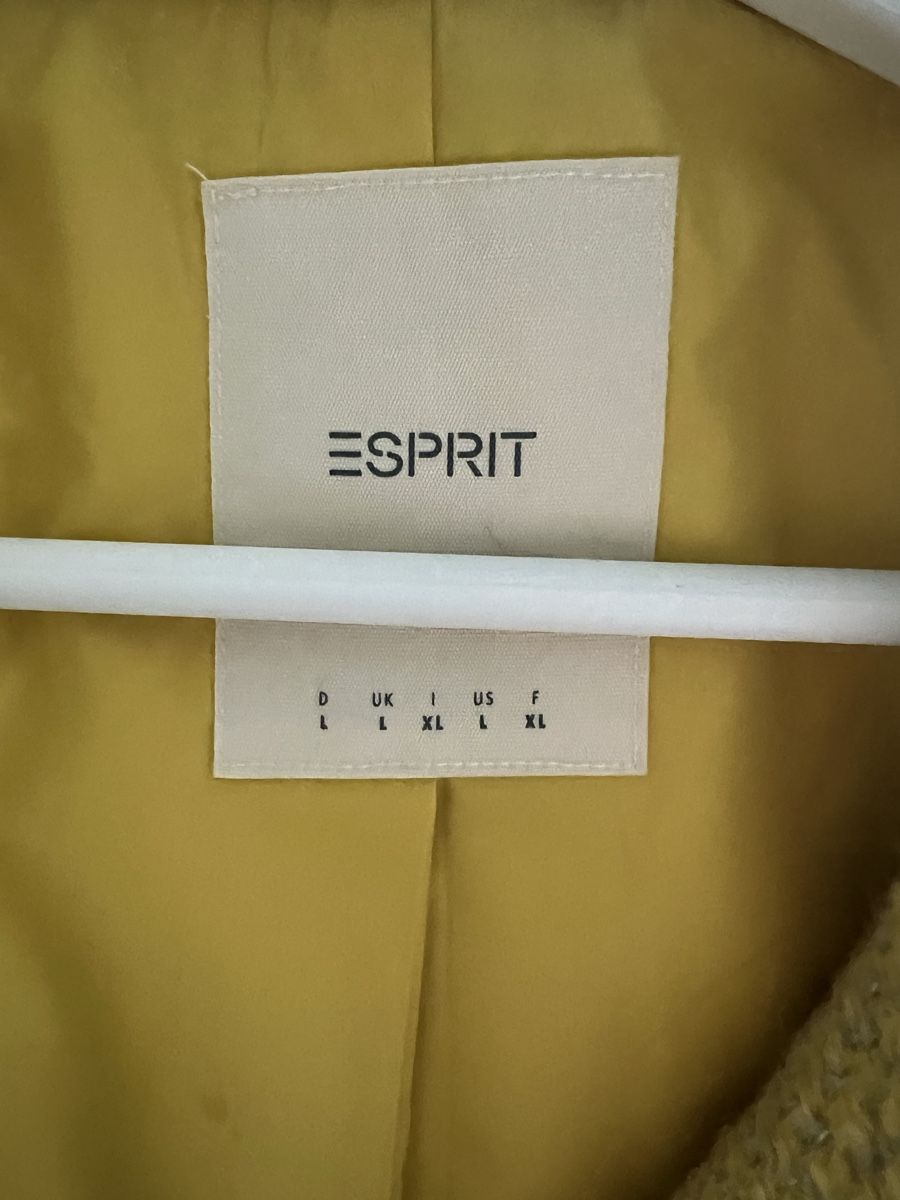 Esprit Manteaux: Esprit Frühlingsmantel – D'occasion à Horgen par mel_xz88 2