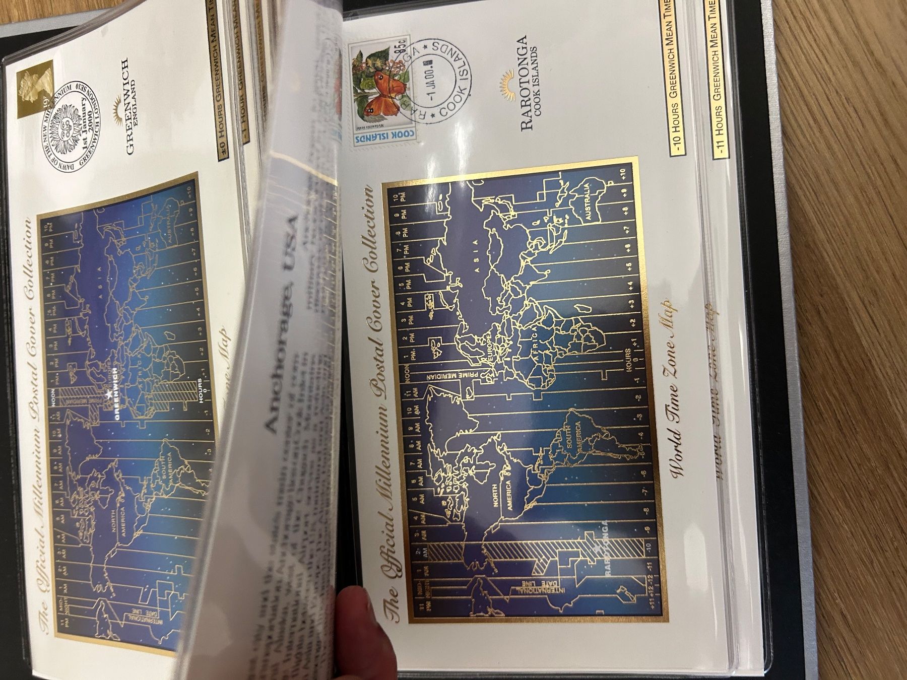 Tutti i francobolli: Album "The Official Millennium Postal Cover Collection" – Usato da Seuzach venduto da Parasolmountain 5