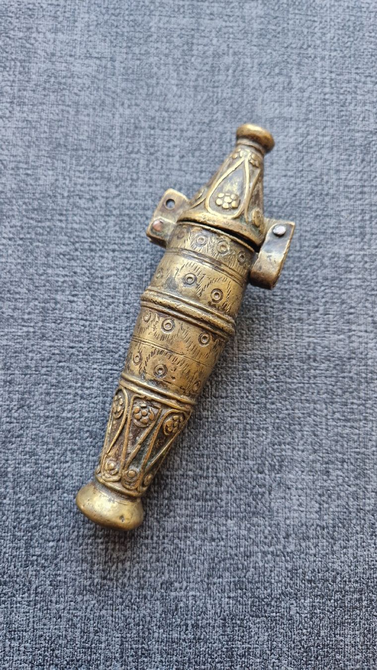 Tutte le decorazioni: Antike Messingdose mit Gravur, Vintage – Usato da Titterten venduto da Neleh82