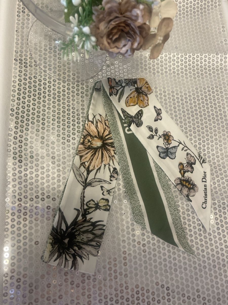 Dior Foulards & écharpes: Dior Mitzah – Neuf (Voir description) à Pfäffikon ZH par Maki_zuerich