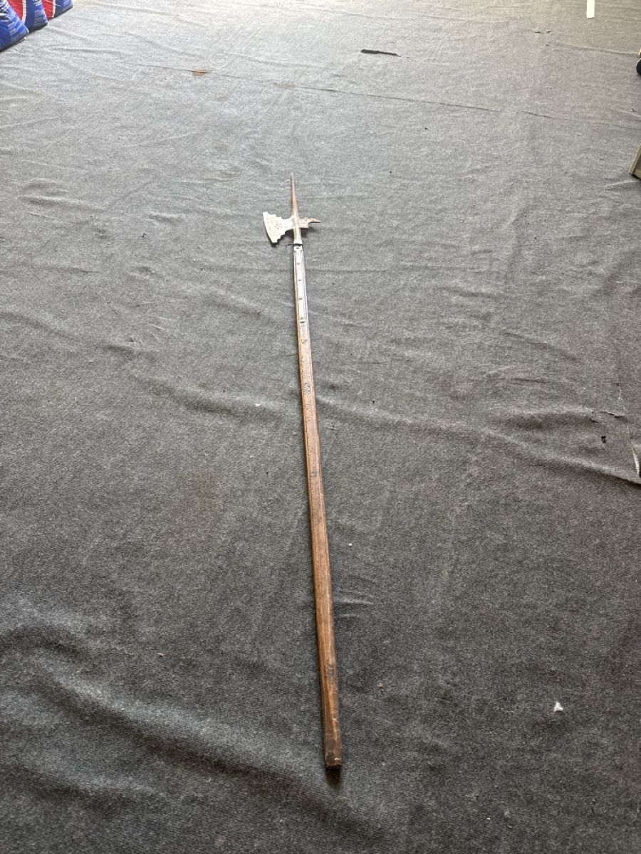Armes blanches: Hellebarde Original 225 cm lang – D'occasion à Walde SG par buenzli-1