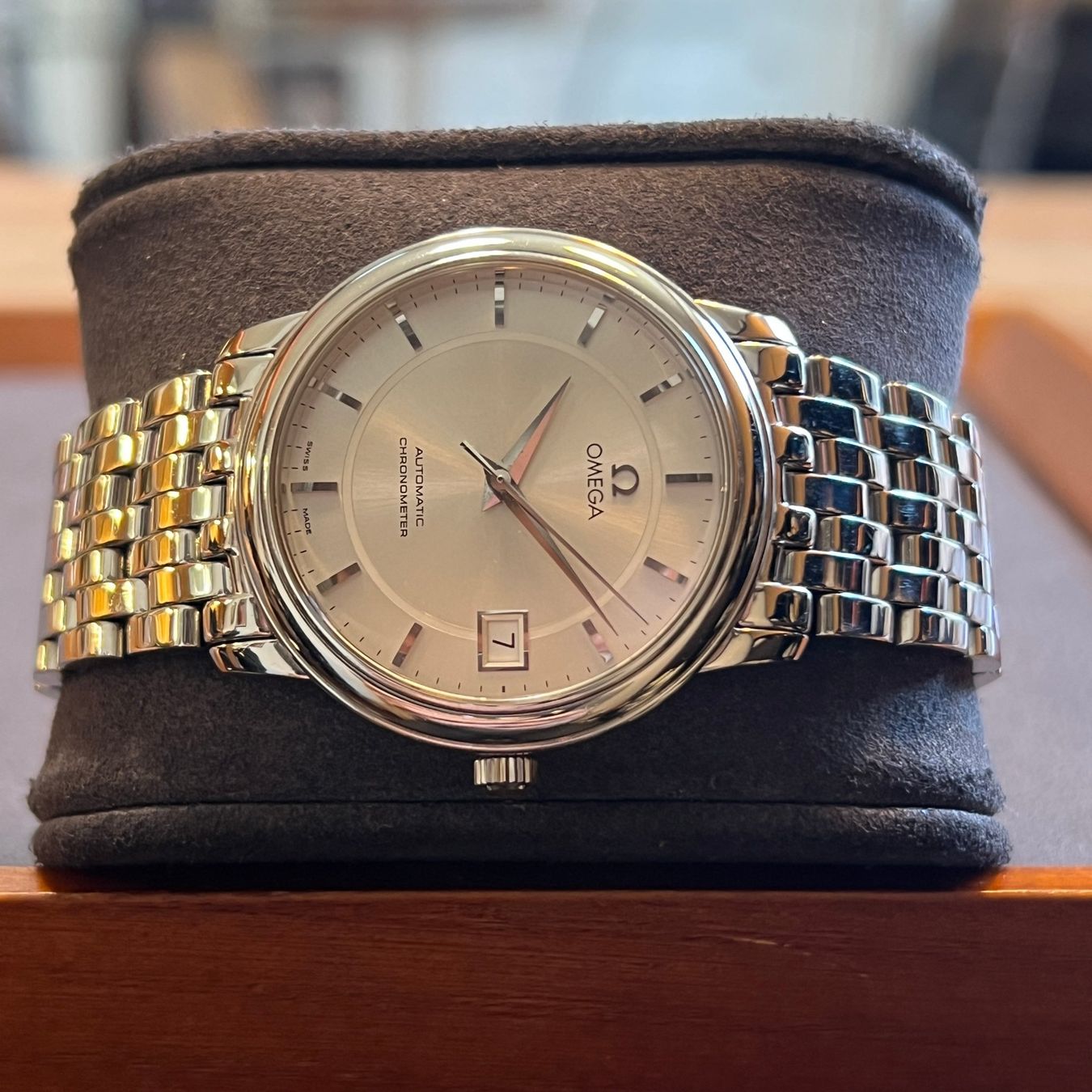 Omega Orologi: Omega De Ville Automatic Chronometer Silver Dial 4500.31 – Usato da Carouge GE venduto da Watchaser 6