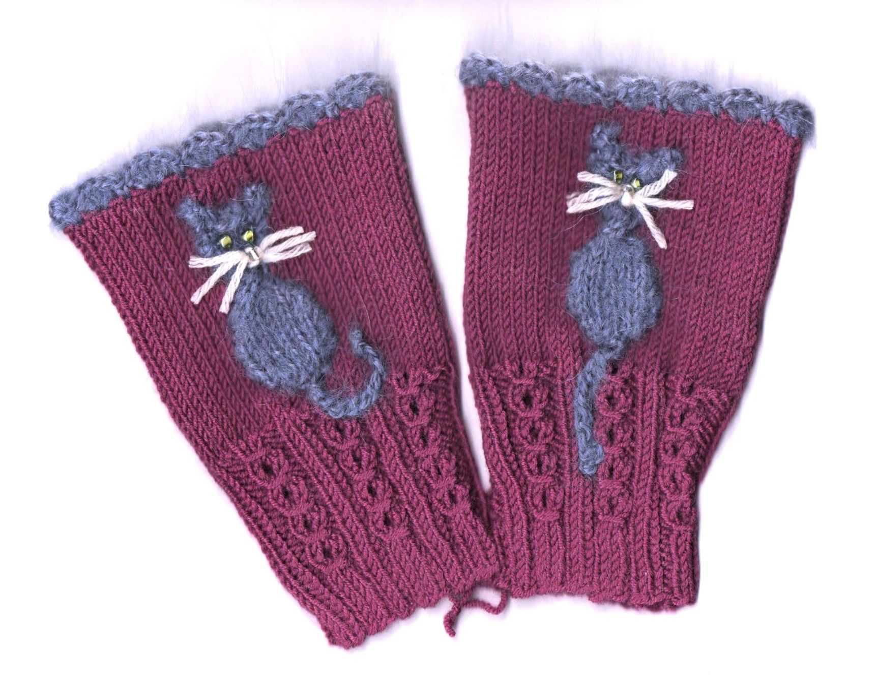 Guanti & manicotti: Pulswärmer mit Katze, handgestrickt – Nuovo (secondo la descrizione) da Kriens venduto da Kraeutergarten