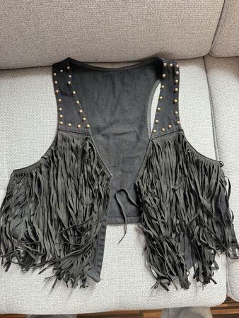 Schwarze Fransenweste im Biker/Cowgirl Stil, neuwertig!