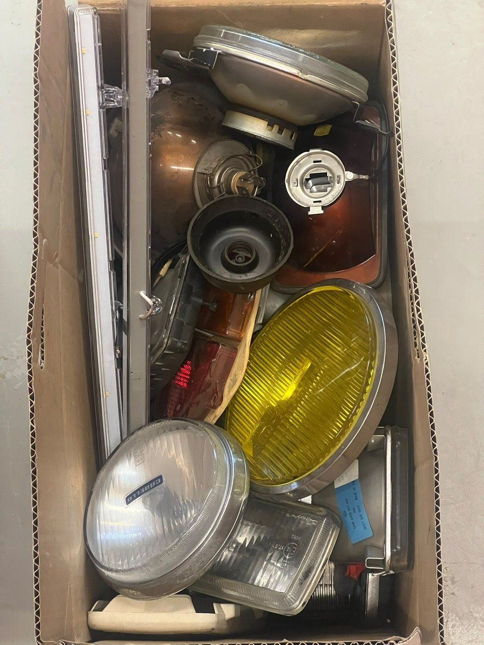 Hella Scheinwerfer: Lot de feux – Neu (gemäss Beschreibung) aus Chavannes-de-Bogis von info_atelier 1