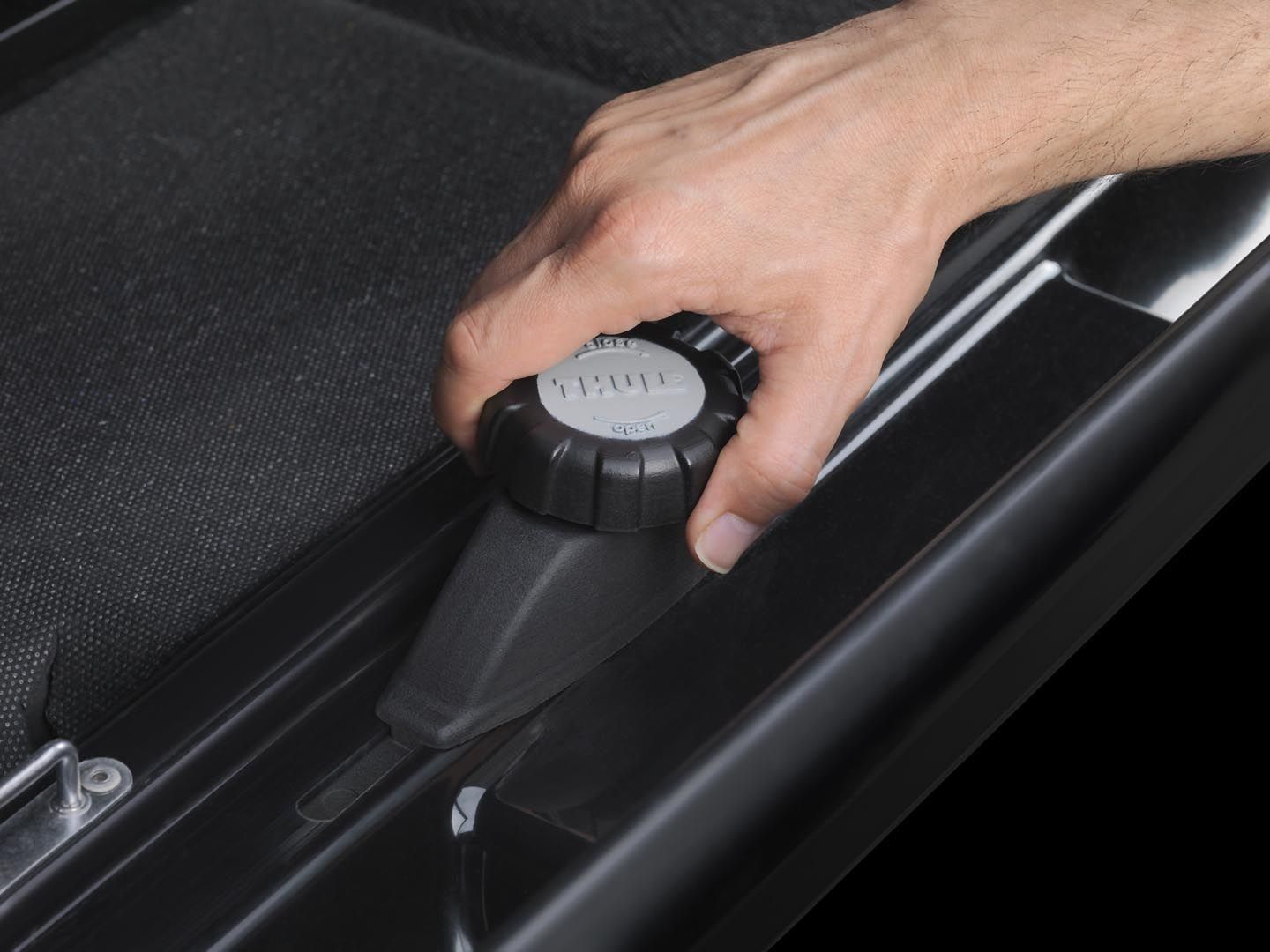 Thule Dachboxen: 🚗 Thule Motion 800 Dachbox zu kaufen oder mieten – Gebraucht aus Worb von Sibille20 5