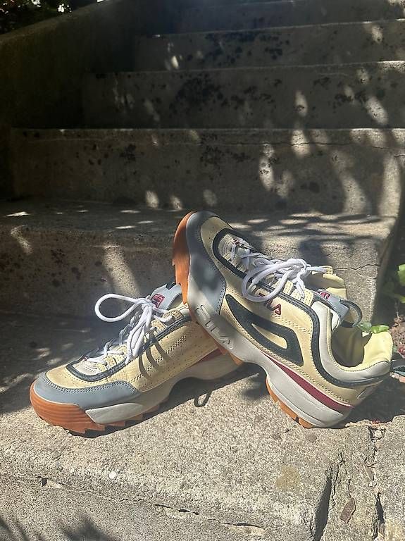 Fila Scarpe da uomo: Fila Sneakers (42) – Usato da Zürich venduto da adr_n2f6
