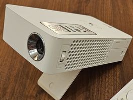 LG Beamer PH30JG, Heimkino Feeling für gemütliche Abende