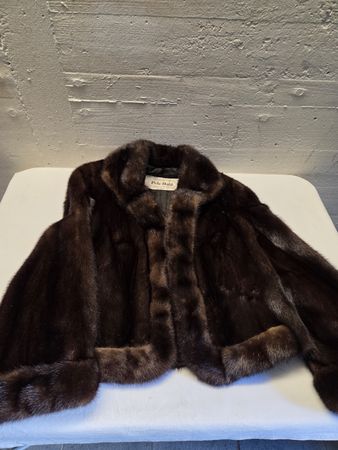 Pelzjacke Pelz Haid St. Gallen braun mit passender Mütze