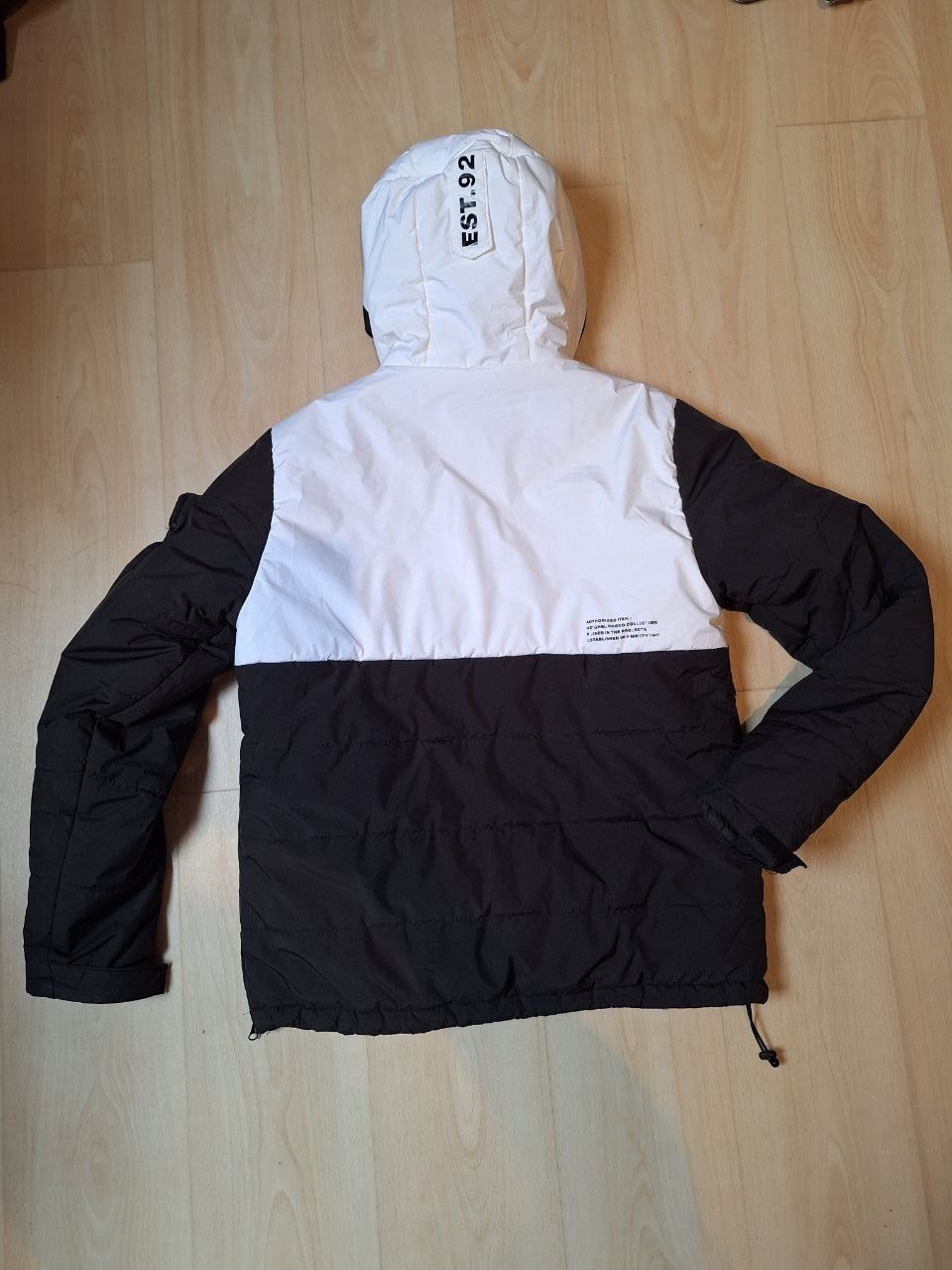 Jacken & Mäntel: Black Squad Winterjacke Gr. M – Gebraucht aus Zürich von Iambarbara 1