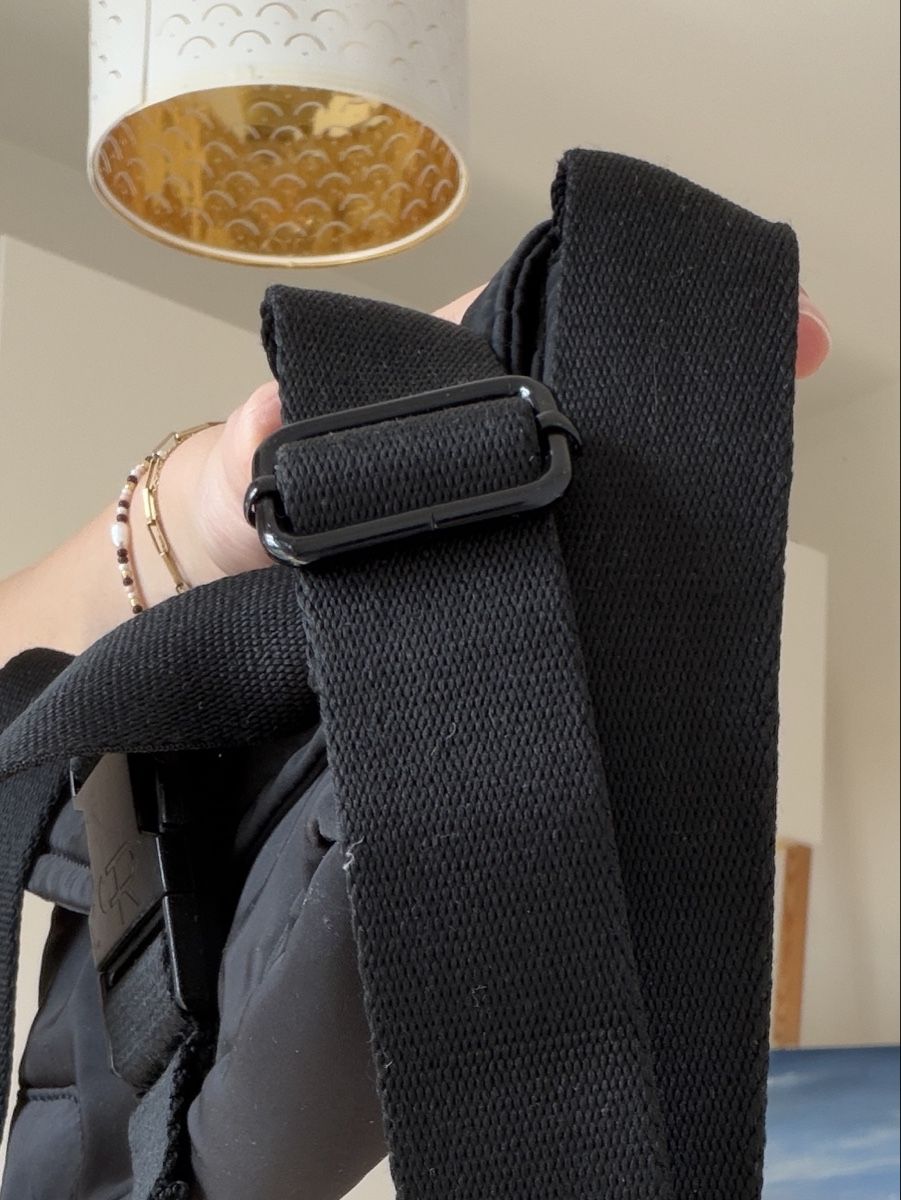 Taschen: Umhaengetasche schwarz Stoff neu mit Etikett – Gebraucht aus Aesch von fiona.sophie 1
