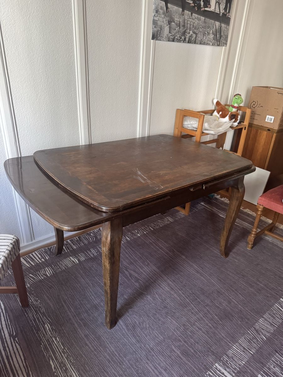 Tavoli: Table à manger  – Usato da La Chaux-de-Fonds venduto da Andy_desousa
