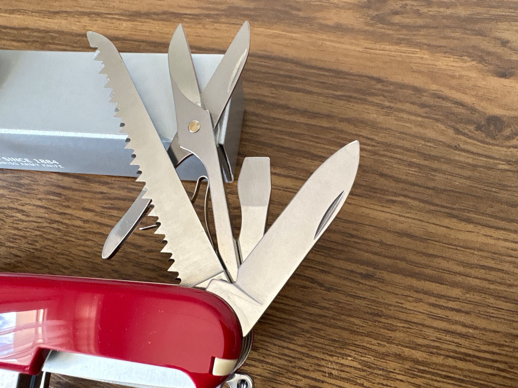 Victorinox Couteaux de poche: VICTORINOX - Huntsman - Sackmesser – D'occasion à Andwil SG par Rainboli 5