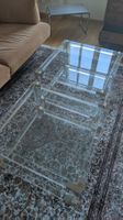 Zwei Kunstglastische mit Glasplatten