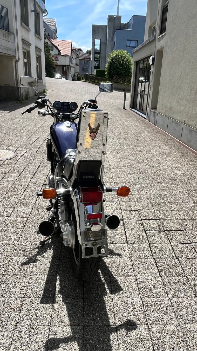 Honda Chopper: Honda Custom VF 750 R C 09 – Usato da Herisau venduto da tanteb12 3