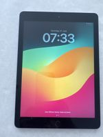 Apple iPad (6. Generation) 32GB Silber guter Zustand