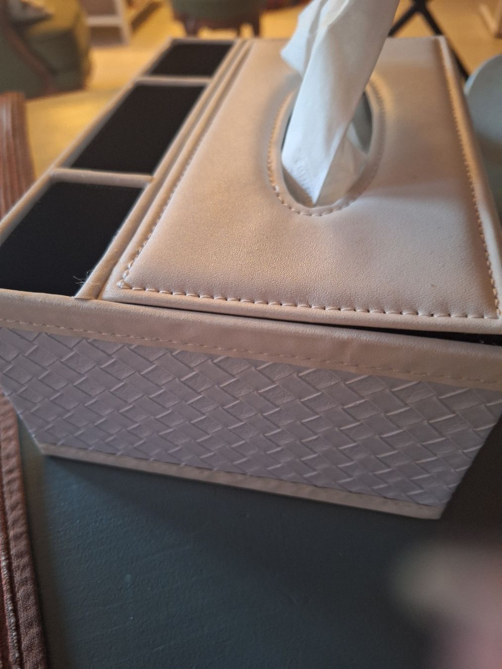 Contenitori & Simili: Edle Kosmetiktücherbox / Taschentuchbox mit Fächern fast neu – Usato da Gelterkinden venduto da holunder61 2