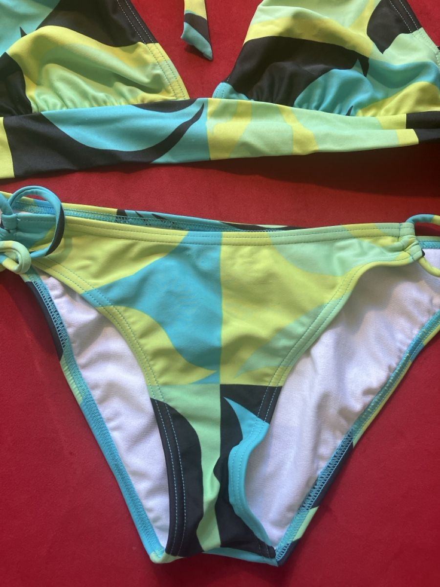 Roxy Costumi da bagno & Bikini: Sommerlicher Roxy Bikini, Gr. L - Top Zustand! – Nuovo (secondo la descrizione) da Muralto venduto da jac_hkz5 1
