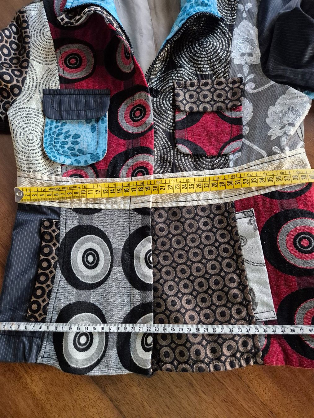 Jacken: Damen Jacke, Patchwork Design, Grösse ca. S – Gebraucht aus St. Gallen von limonaden 8