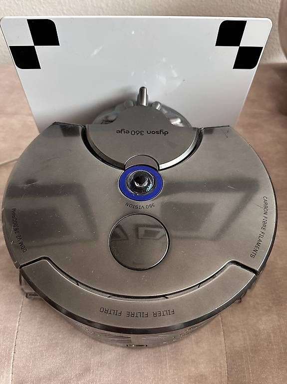 Dyson Aspirapolveri & Accessori: Dyson 360 Eye Staubsauger Roboter – Usato da Basel venduto da gue_d7dq 3