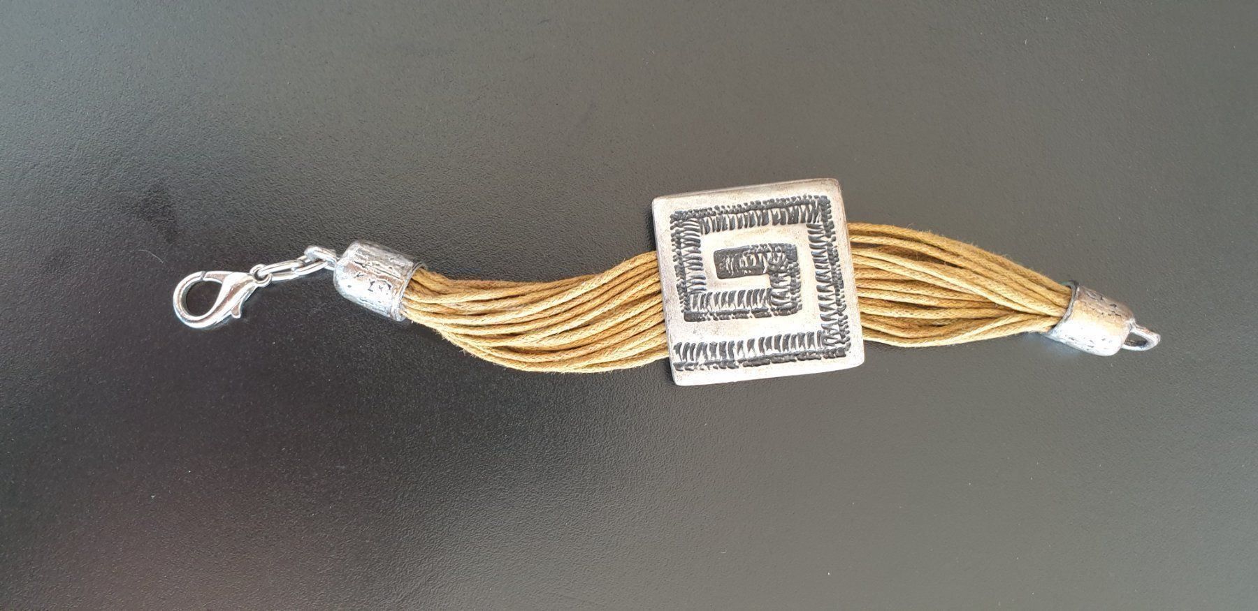 Armbänder & -reifen: Armband – Gebraucht aus Amlikon-Bissegg von Schnuefeli4
