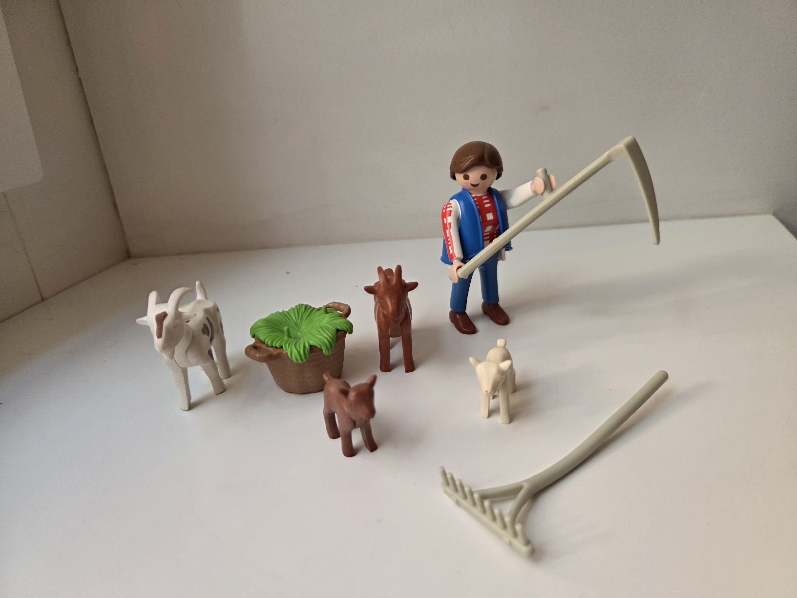 Playmobil Spielzeuge: Playmobil set 3116 allevatore e capre – Gebraucht aus Locarno von gab_22kt