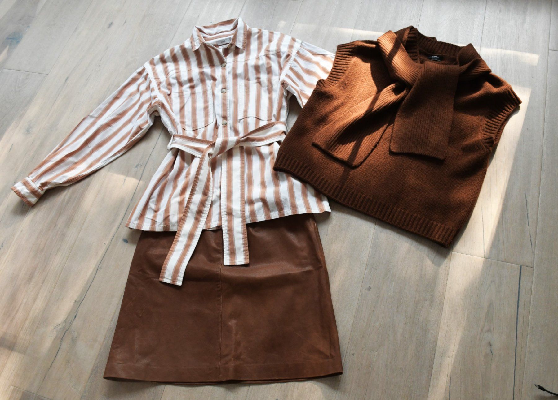 Massimo Dutti Gilets: Neu Weste Wolle Massimo Dutti gr. M – Neuf (Voir description) à Nuglar par Korsika2 1