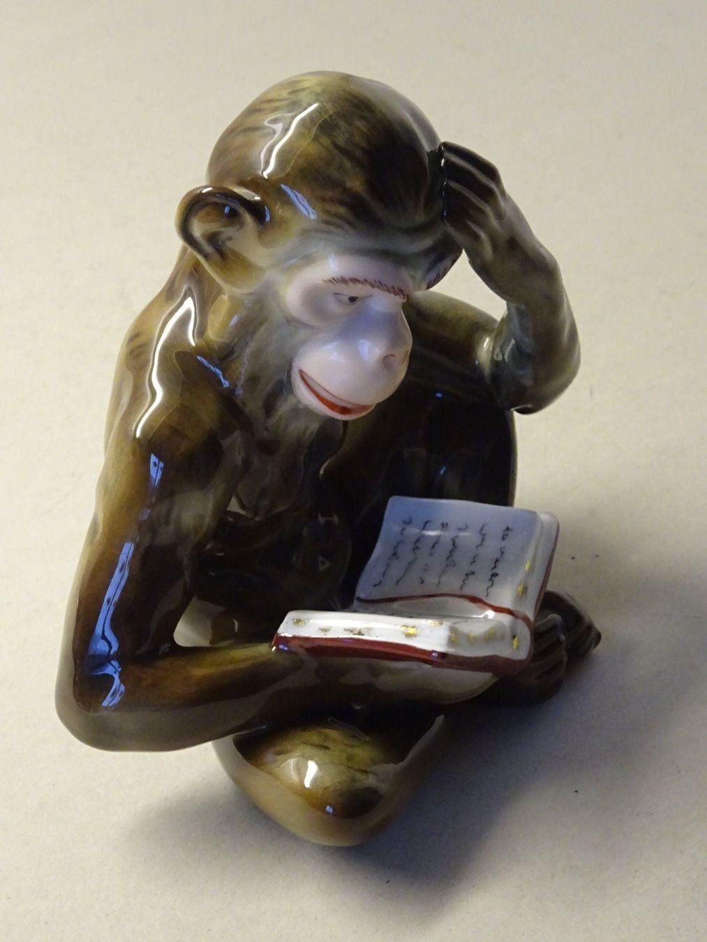 Figurines: Gebildeter Affe / Sitzendorf Thüringen – D'occasion à Esslingen par eintagammeer 2