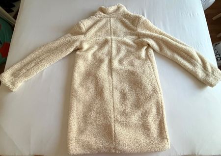 Zara coat teddy material beige like new