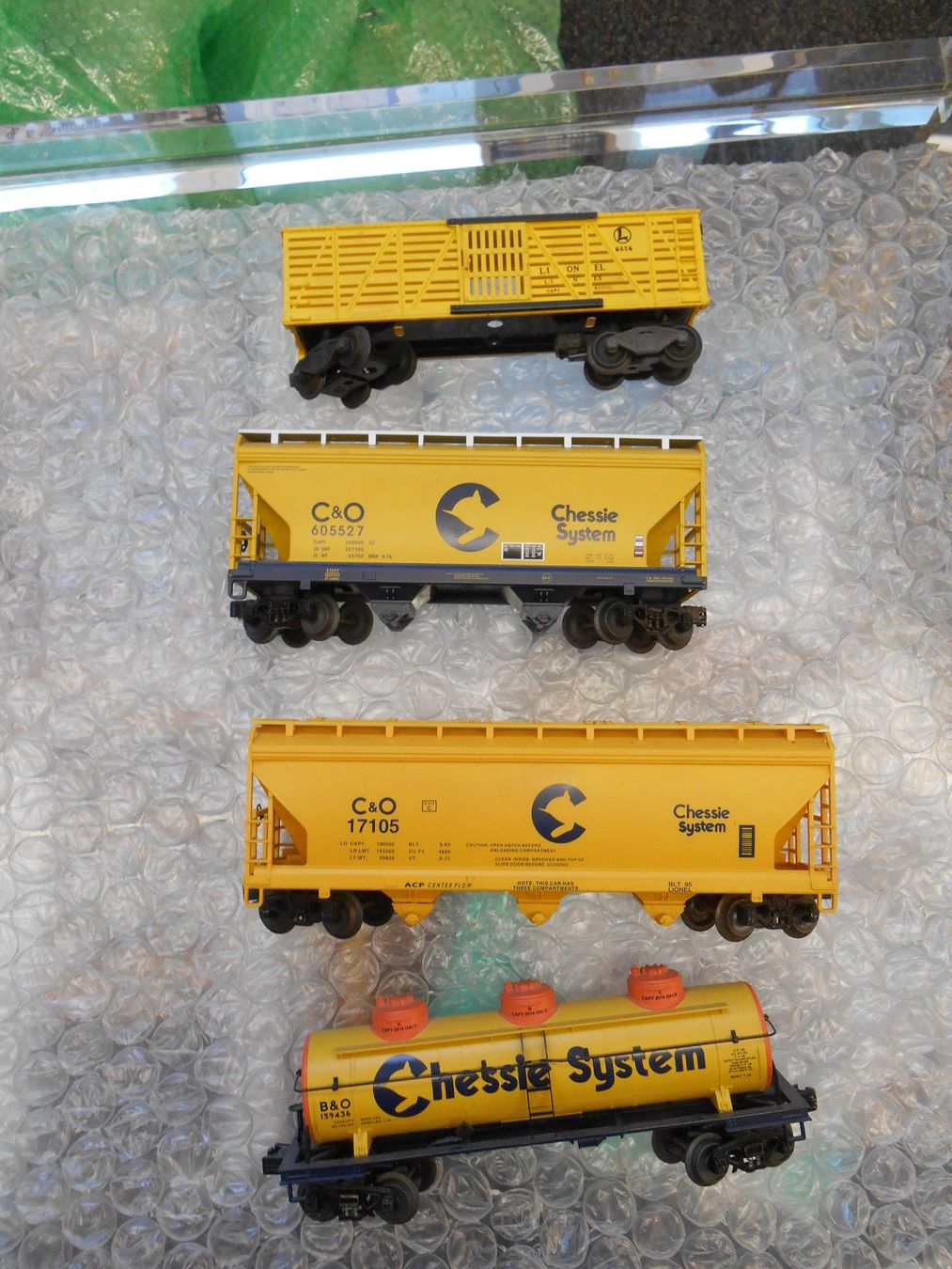 Lionel Modellini di ferrovie: Biete 4 Eisenbahnwaggons "Chessie System" - guter Zustand – Usato da Wohlen AG venduto da timpojim1