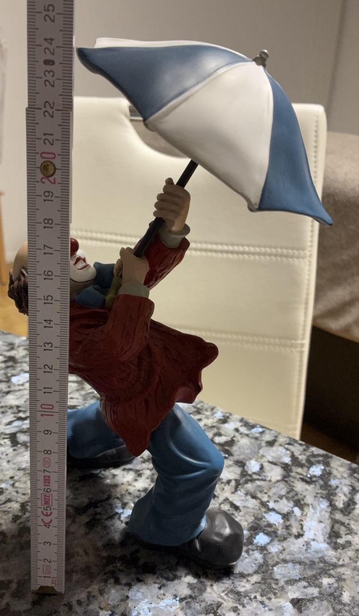 Figurines: Gilde Clown mit Schirm – D'occasion à Küssnacht am Rigi par Suchenfinden 1