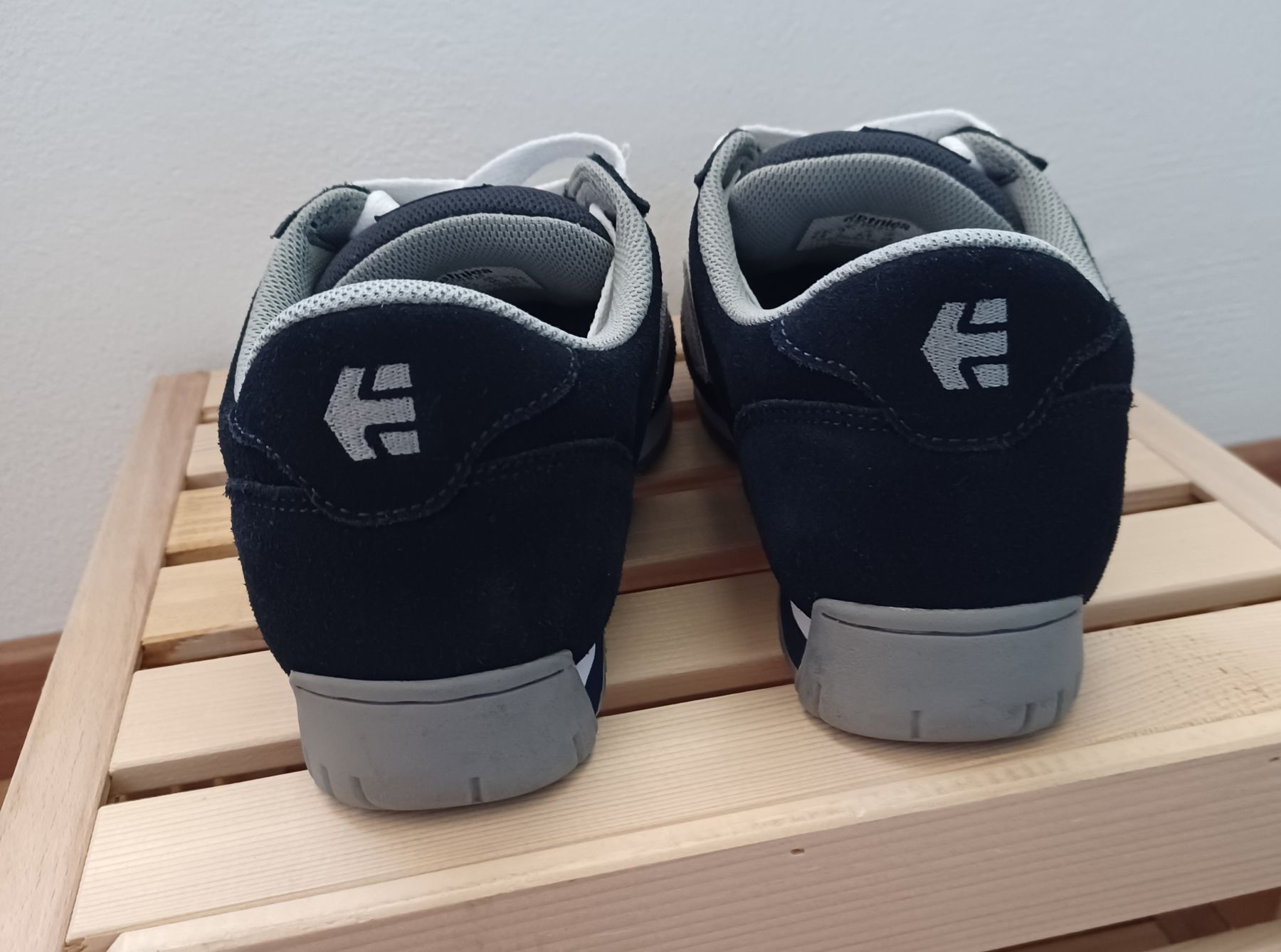 Scarpe da uomo: basket etnies bleu marine taille 40 – Nuovo (secondo la descrizione) da Loveresse venduto da man_25yf 2