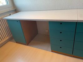 Bürotisch mit 4 Korpussen