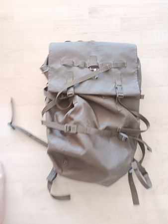 Rucksack Armee olivgrün gebraucht 55 Liter