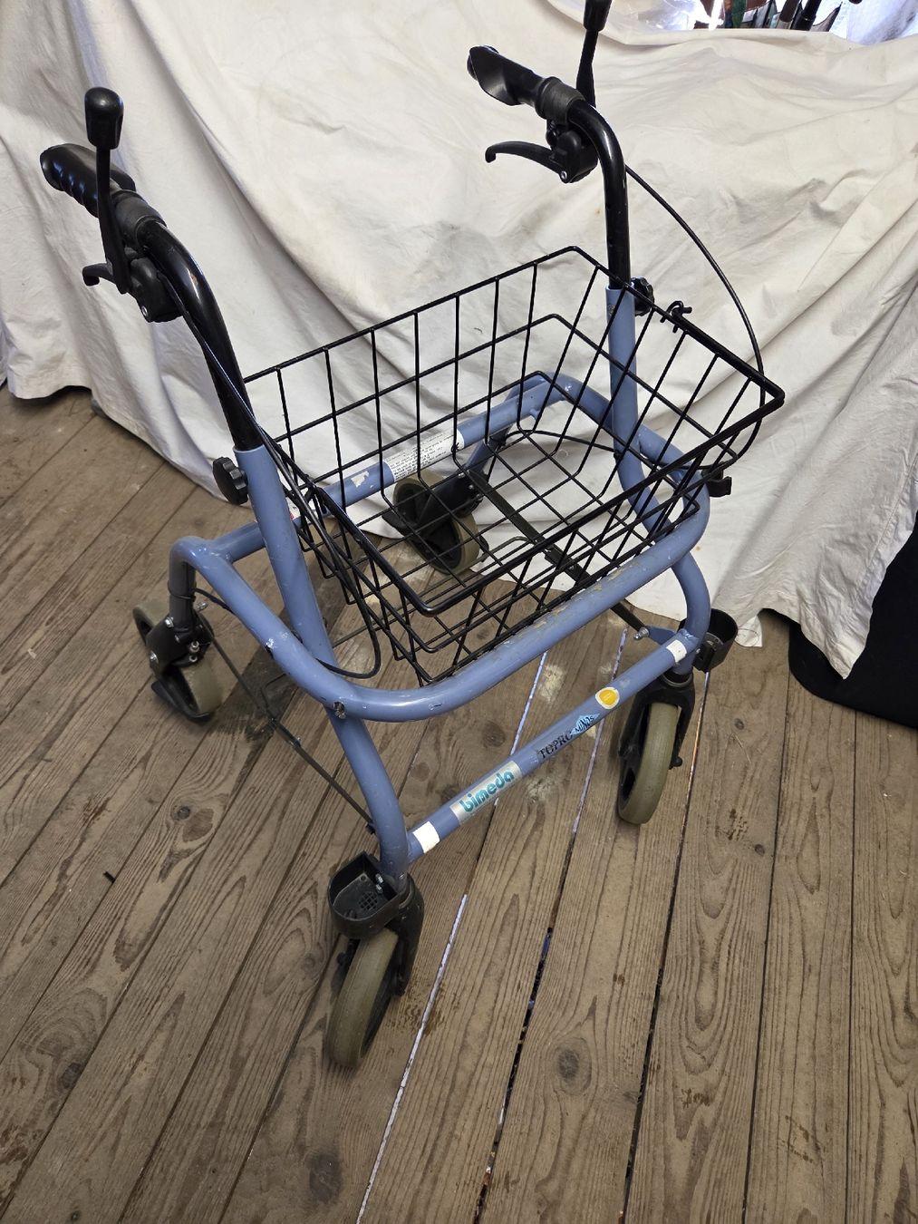 Gehhilfen: Rollator – Gebraucht aus Wädenswil von weihpos