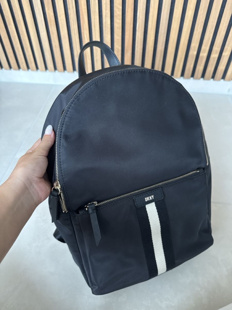 DKNY Zaini: DKNY Tagesrucksack – Nuovo (secondo la descrizione) da Schöftland venduto da jes_67zy 2