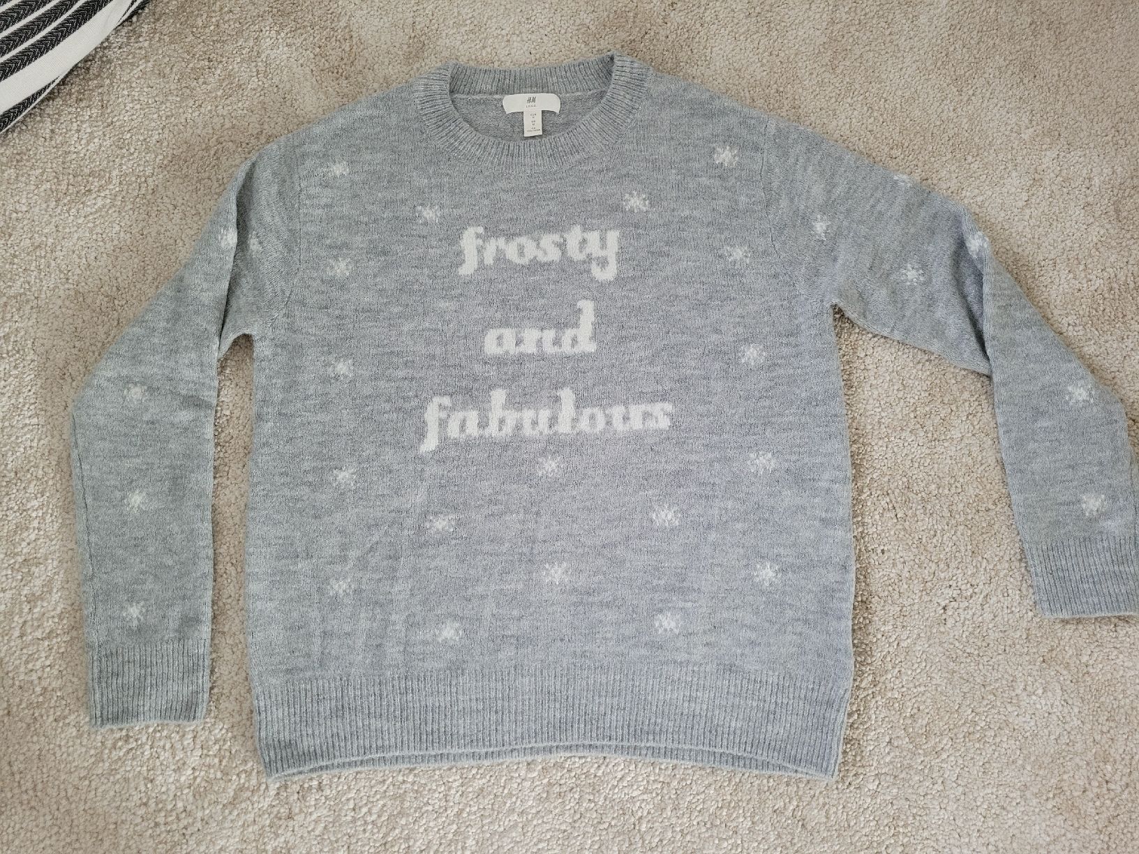 H&M Maglioni & Felpe: Damen Pullover grau mit Aufdruck Grösse M H&M – Nuovo (secondo la descrizione) da Bennau venduto da Moonshine_68