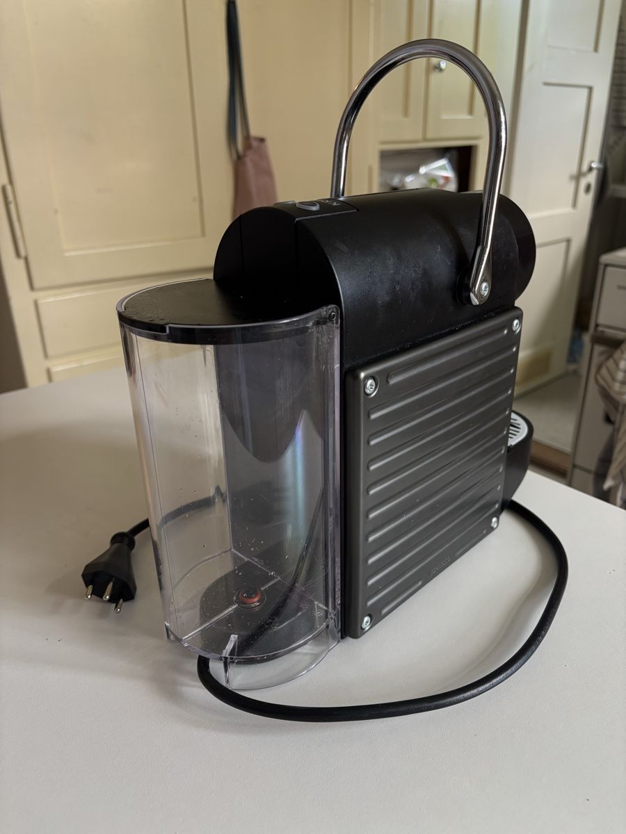 Krups Kaffeemaschinen & Espressomaschinen: KRUPS Nespresso Pixie Espresso Coffee Machine – Gebraucht aus Zürich von ioa_tds8 3