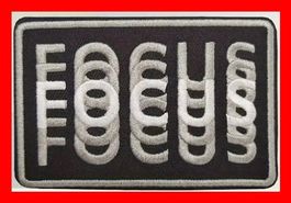 Aufnäher Focus Badge Optische Täuschung Prank Aufbügler